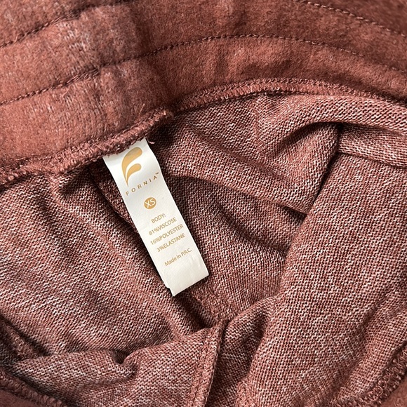 Formica lounge 2pc set xsmall NWOT - Picture 3 of 7